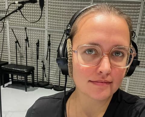 Clara Olivares en studio à l'Ircam