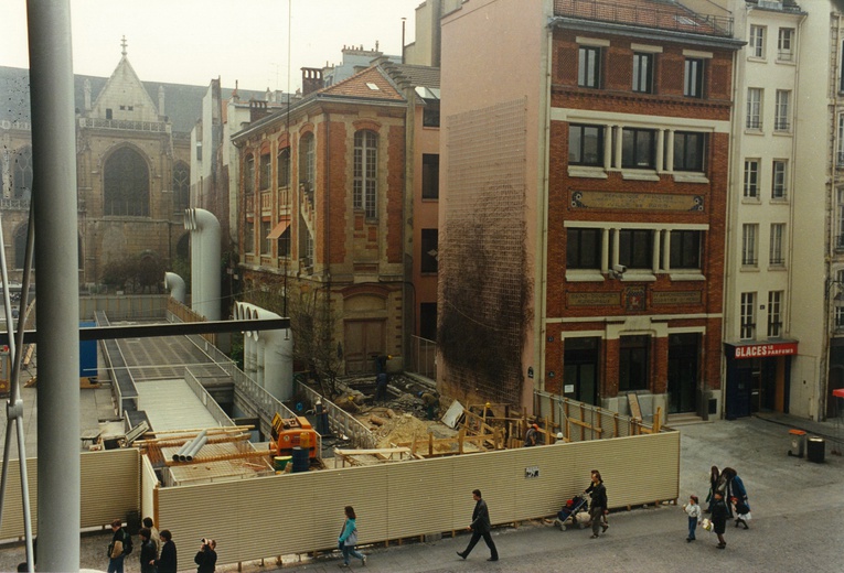 Construction du bâtiment conçu par Renzo Piano  